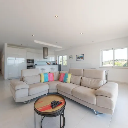 Porto De Mos 69 By Destination Algarve *