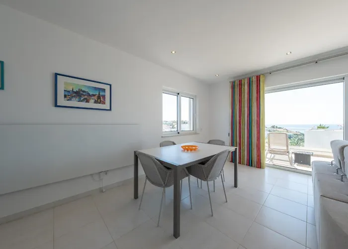 Porto De Mos 69 By Destination Algarve 라고스