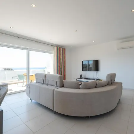 Porto De Mos 69 By Destination Algarve * لاغوس