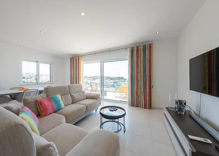 Porto De Mos 69 By Destination Algarve *