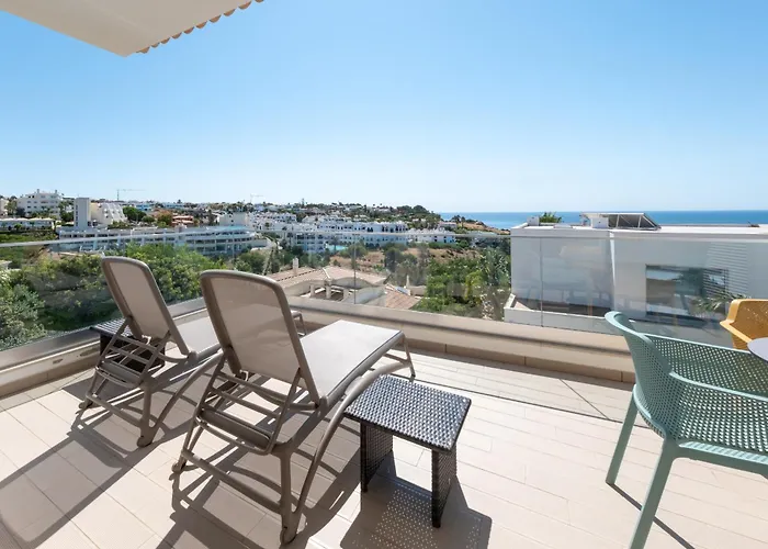 Porto De Mos 69 By Destination Algarve *