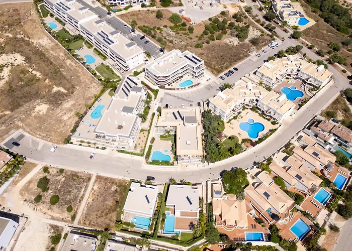 Porto De Mos 69 By Destination Algarve